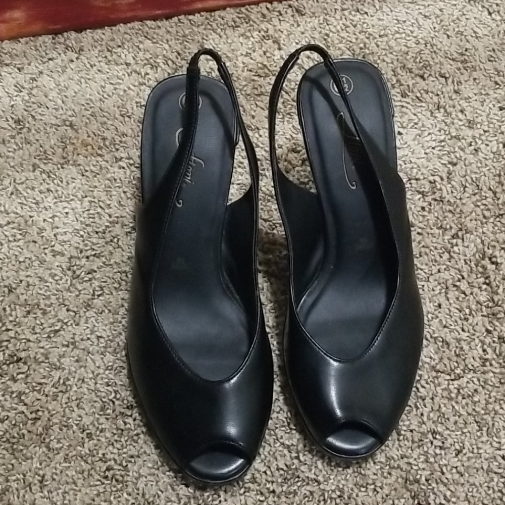 Fioni womans dress shoes